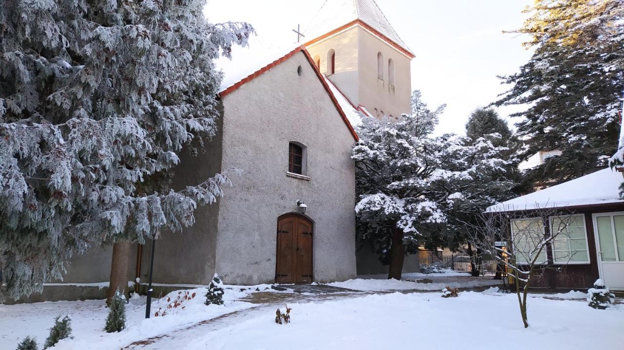 Dom Goscinny Koinonia مارونجوفو المظهر الخارجي الصورة